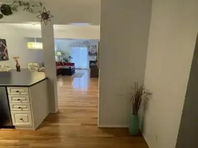 2 Bedroom Condo Calgary AB 103739820