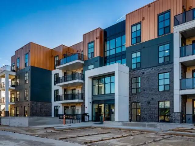 2 Bedroom Condo Calgary AB 103770600