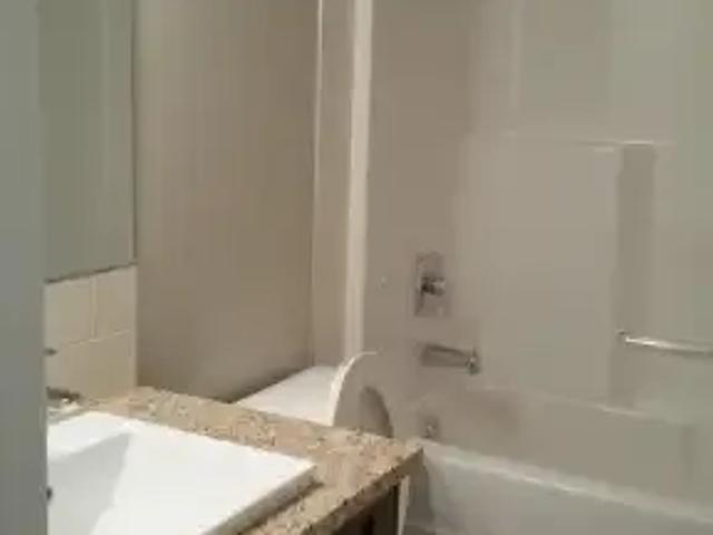 2 Bedroom Condo Calgary AB 103958879