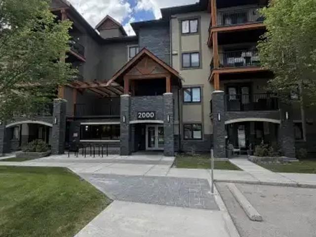 2 Bedroom Condo Calgary AB 103011867