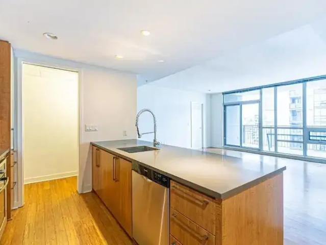 2 Bedroom Condo Calgary AB 103090853