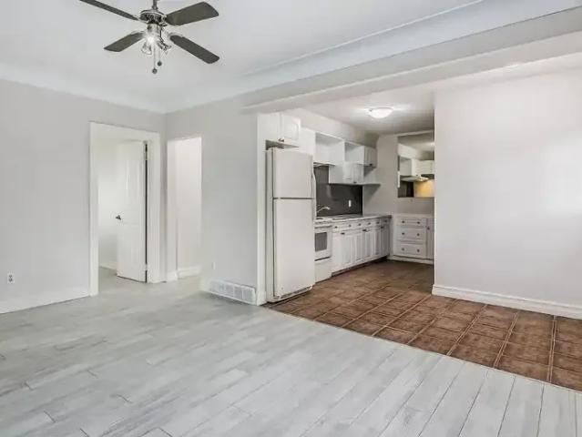 2 Bedroom Condo Calgary AB 103118966