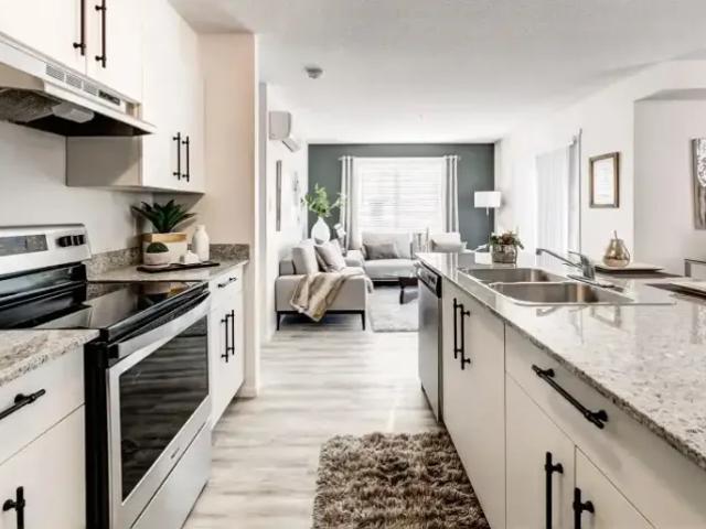 2 Bedroom Condo Calgary AB 103151690