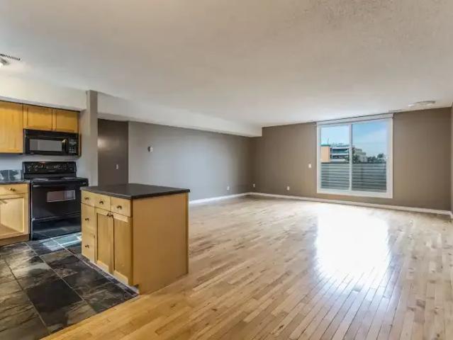 2 Bedroom Condo Calgary AB 103337995