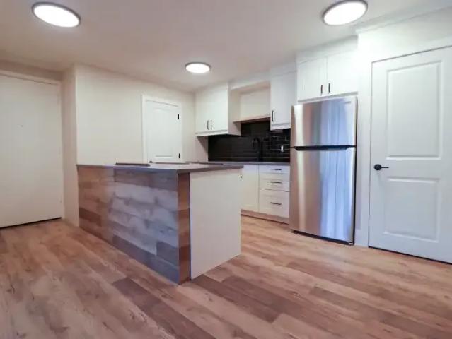 2 Bedroom Condo Calgary AB 103367964