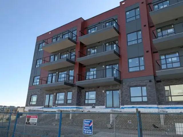 2 Bedroom Condo Calgary AB 104401533