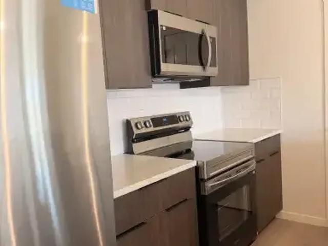 2 Bedroom Condo Calgary AB 104401544