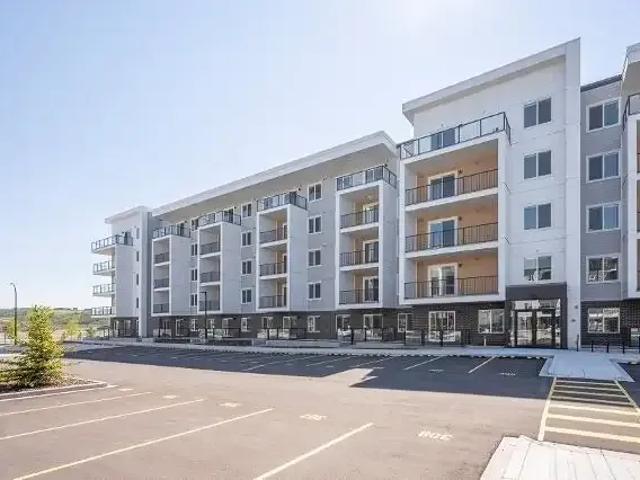2 Bedroom Condo Calgary AB 104470638