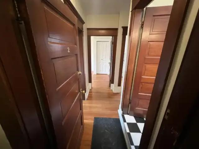 2 Bedroom Condo Calgary AB 104470690