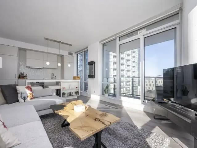 2 Bedroom Condo Calgary AB 104470701