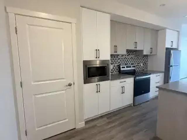 2 Bedroom Condo Calgary AB 104470819