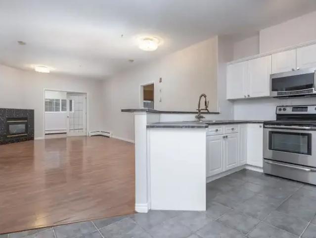 2 Bedroom Condo Calgary AB 104506713