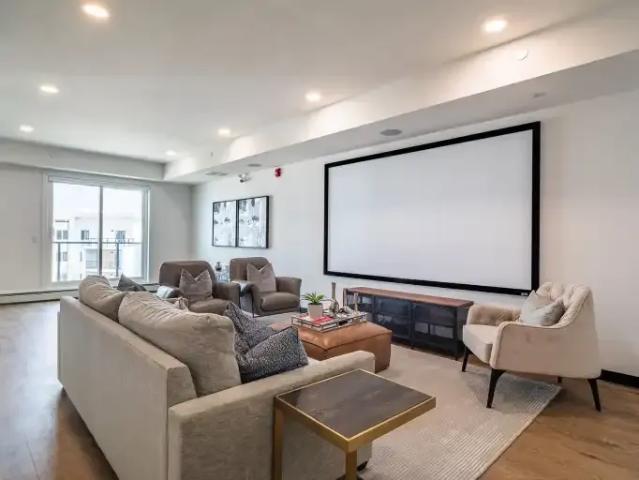 2 Bedroom Condo Calgary AB 104563540