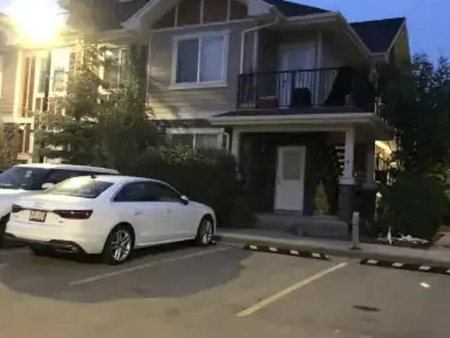 2 Bedroom Condo Calgary AB 104563558