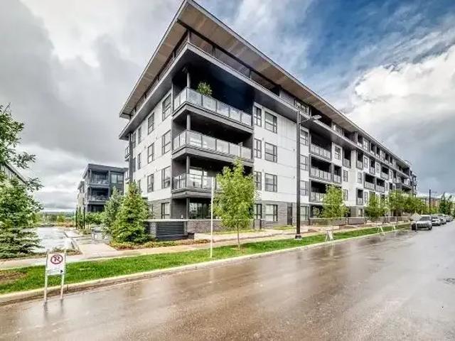2 Bedroom Condo Calgary AB 104598065