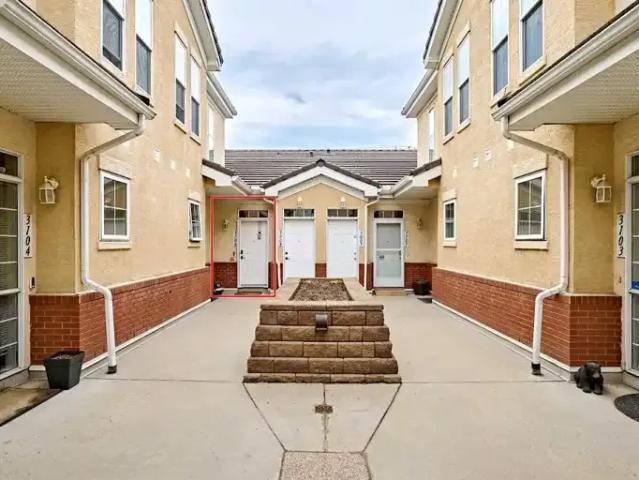 2 Bedroom Condo Calgary AB 104782724
