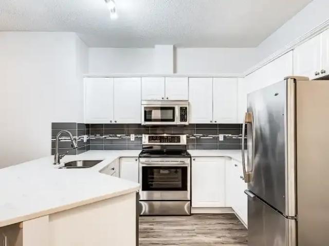 2 Bedroom Condo Calgary AB 104782898