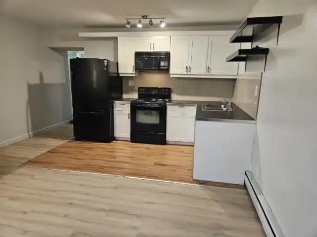 2 Bedroom Condo Calgary AB 104824335