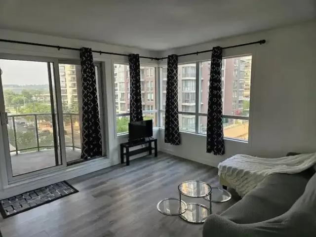 2 Bedroom Condo Calgary AB 104876777