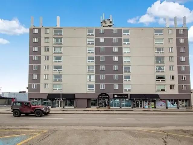 2 Bedroom Condo Calgary AB 104888182