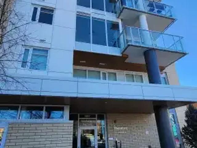 2 Bedroom Condo Calgary AB 104910225