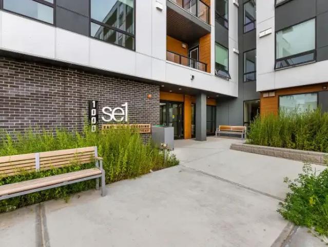 2 Bedroom Condo Calgary AB 104940855