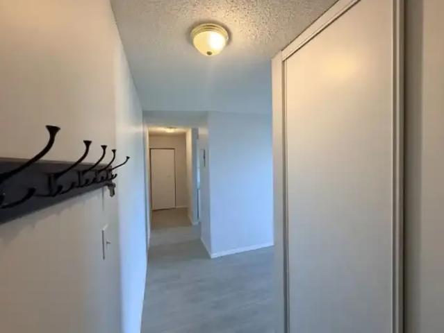 2 Bedroom Condo Calgary AB 104957443