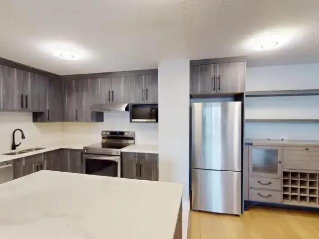 2 Bedroom Condo Calgary AB 104972628