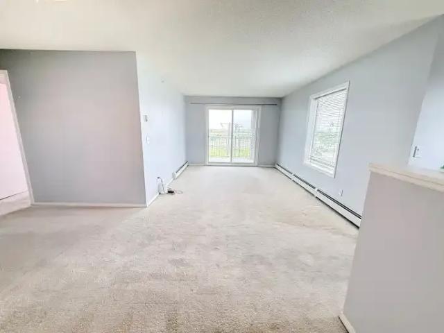 2 Bedroom Condo Calgary AB 104972681
