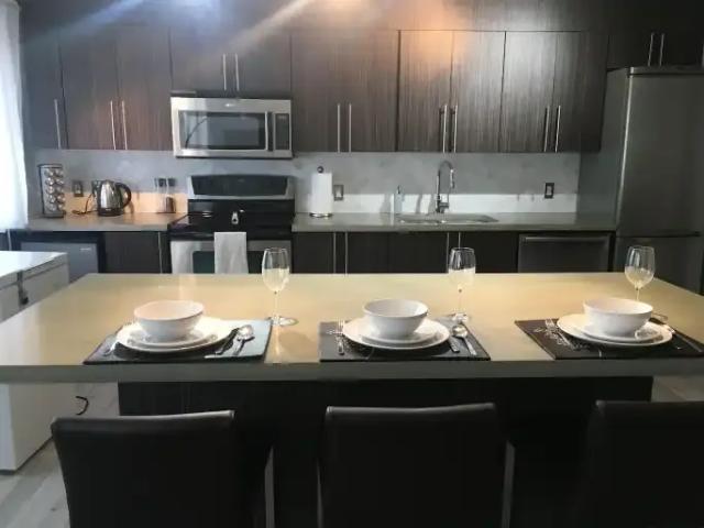 2 Bedroom Condo Calgary AB 104972258