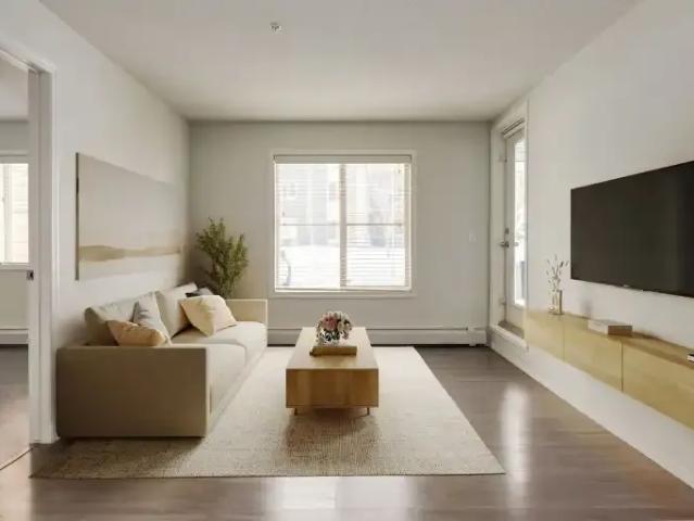 2 Bedroom Condo Calgary AB 104991581