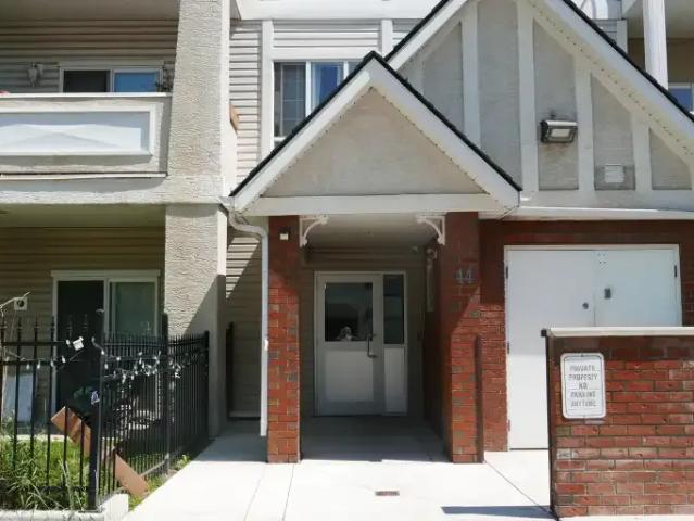 2 Bedroom Condo Calgary AB 104142698