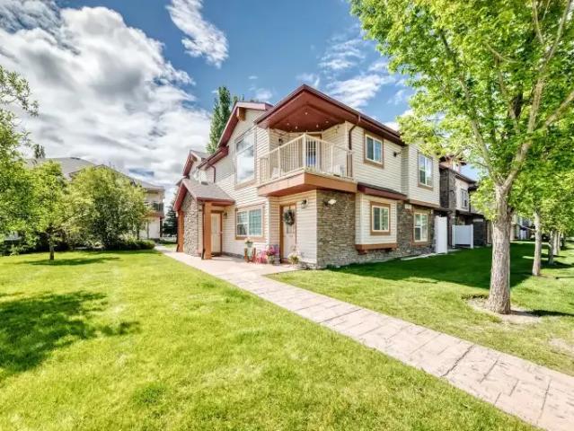 2 Bedroom Condo Calgary AB 104178912