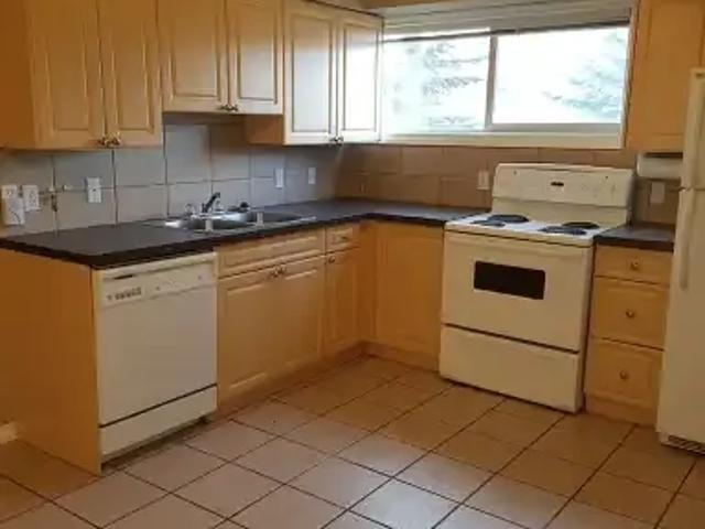 2 Bedroom Condo Calgary AB 104179592