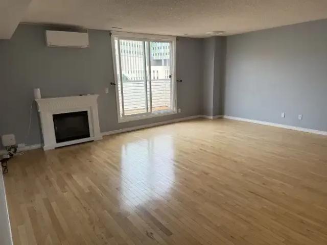 2 Bedroom Condo Calgary AB 104179296
