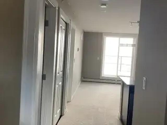 2 Bedroom Condo Calgary AB 104180416