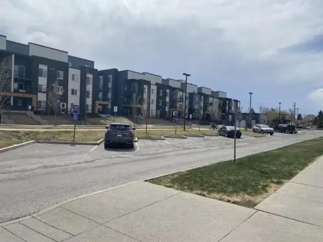 2 Bedroom Condo Calgary AB 104180607