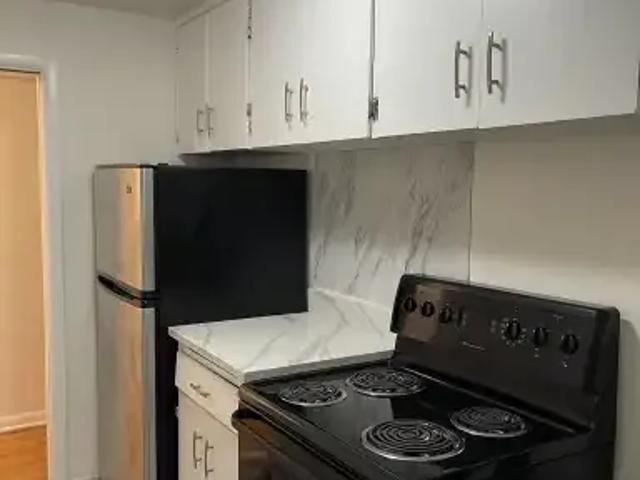 2 Bedroom Condo Calgary AB 104180733
