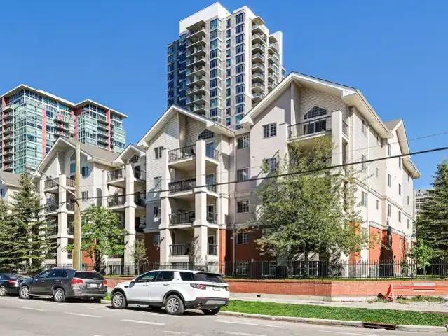 2 Bedroom Condo Calgary AB 104180975
