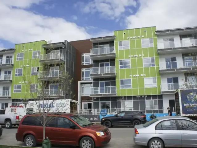 2 Bedroom Condo Calgary AB 104180217