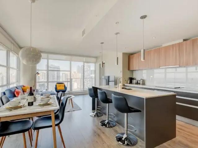 2 Bedroom Condo Calgary AB 104180267