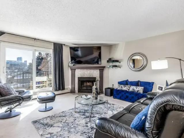 2 Bedroom Condo Calgary AB 104180370