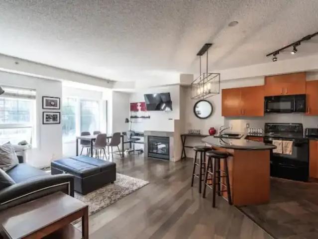 2 Bedroom Condo Calgary AB 104181446