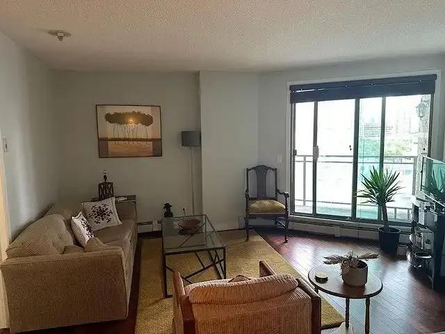 2 Bedroom Condo Calgary AB 104181546
