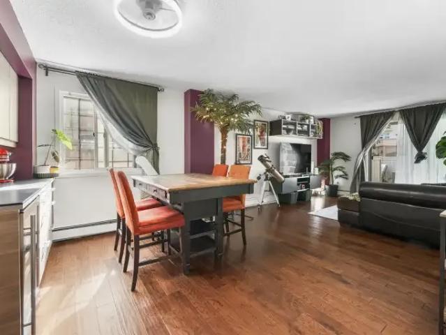2 Bedroom Condo Calgary AB 104181913