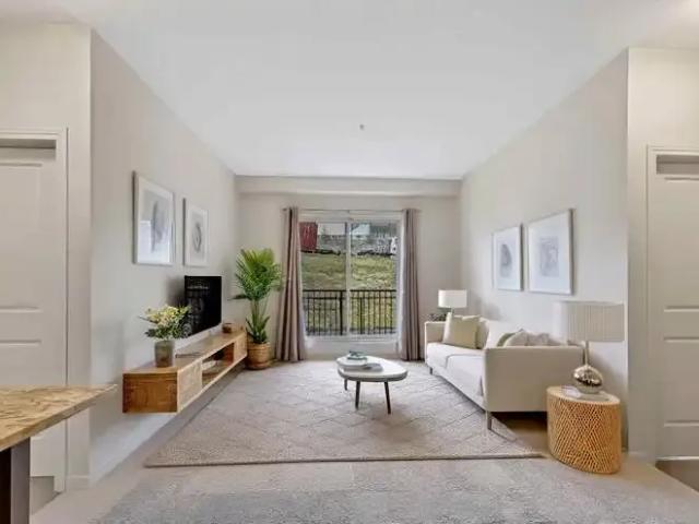 2 Bedroom Condo Calgary AB 104181042