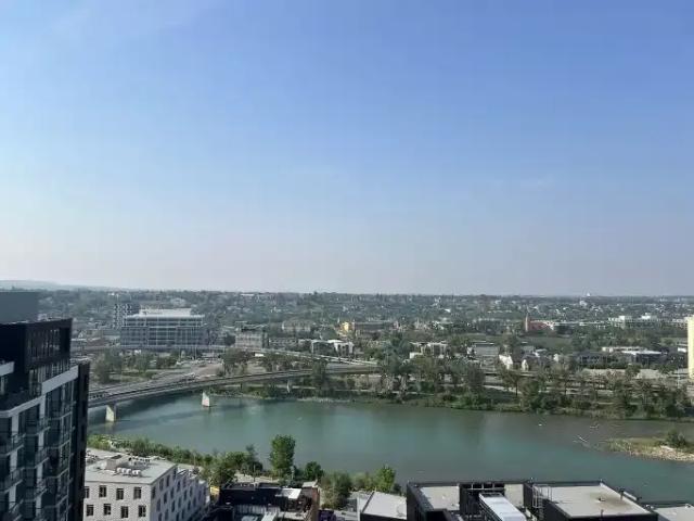 2 Bedroom Condo Calgary AB 104181299
