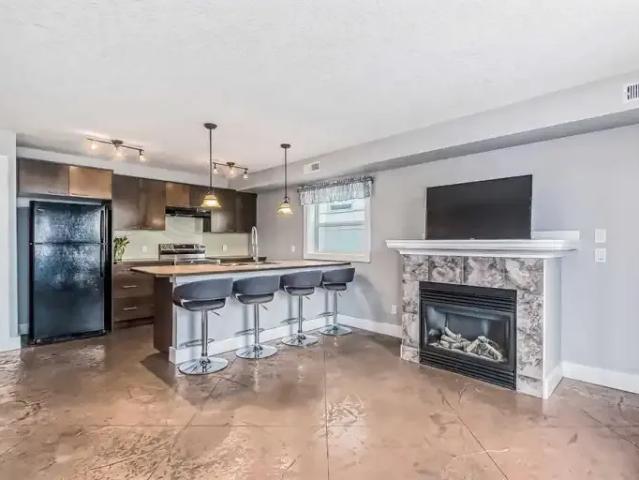 2 Bedroom Condo Calgary AB 104182418