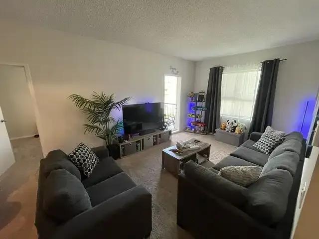2 Bedroom Condo Calgary AB 104182677