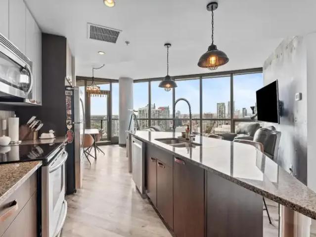 2 Bedroom Condo Calgary AB 104223926